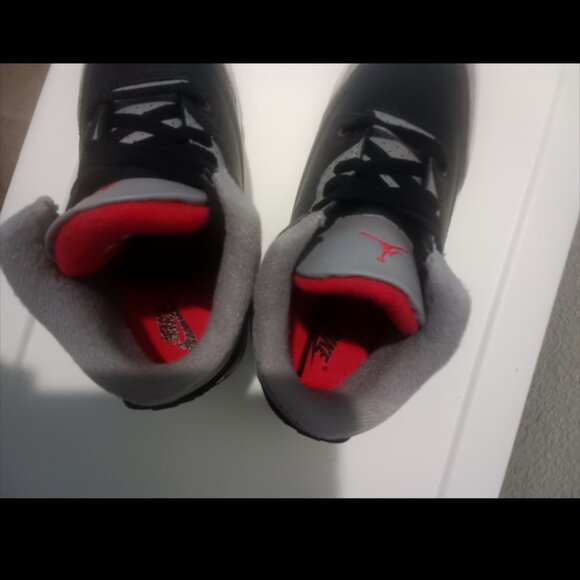 Jordan 3 Retro NWOT - Picture 4 of 5